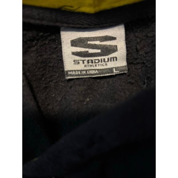 Iowa Hawkeyes Hooded Sweatshirt. - Picture 3 of 3